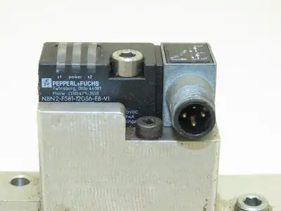 Destaco 82P25-1-16.00G-E4 Pneumatic Locating Pin Clamp 16mm E4 Sensor