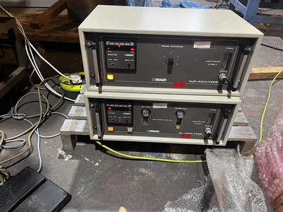 M Braun Glove Box System with Oxygen and H2O Analyzers Mb150b-G-1