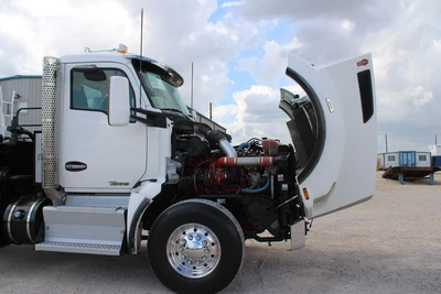 Used 2015 KENWORTH T880 Vacuum Truck Texas US | Roll Off Truck World #1491838