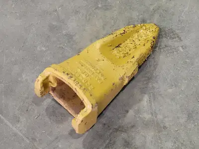 NEW CATERPILLAR 220-9092