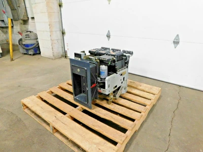 Used GE AKR-6D-30 Circuit Breakers Ohio US | Equipment Recovery Corp. #1331082