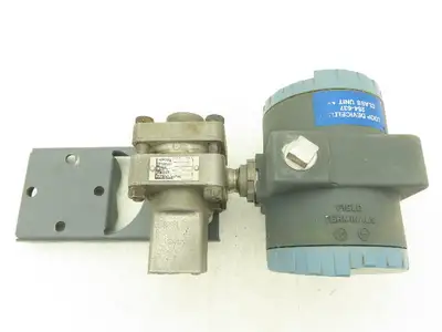 Foxboro 821GM-IS1NM2 Pressure Transmitter 1/2"NPT 12.5-65VDC 150PSI W/Bracket