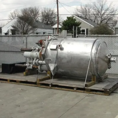 SPC6338  Mixer and Blender 400 gallon capacity Buhler vacuum mixer scrape and dispersion agitator, FV and 3 psi @ 250°F internal, 50 psi @ 250°F jacket