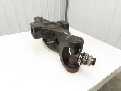 Yale Forklift Dual-Wheel Rear Axle Assembly Off ERC100HHN48TV096