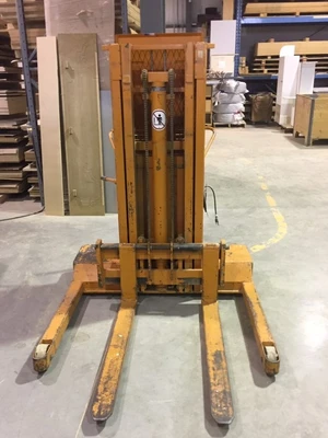Used BLUE GIANT K12?10CT Pallet Stackers Ontario CA | Aldan Woodworking Machinery #1252725