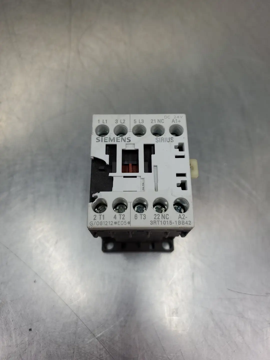 Siemens Sirius 3RT1015-1BB42 24VDC Auxiliary Contactor *See Description* 4D-48