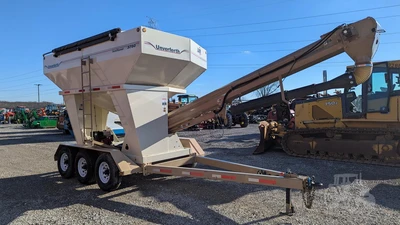 USED 2012 UNVERFERTH 3750