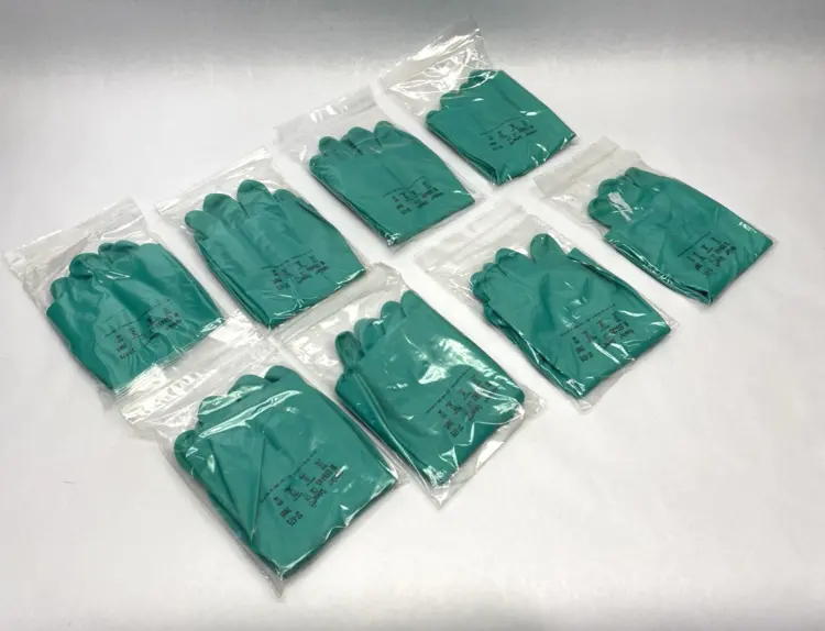 Used ANSELL ALPHATEC SOLVEX CHEMICAL RESISTANT NITRILE GLOVES XL LOT OF 8 Apparel, Gloves, Lab Coats | Maverick Industrial Sales #1100347