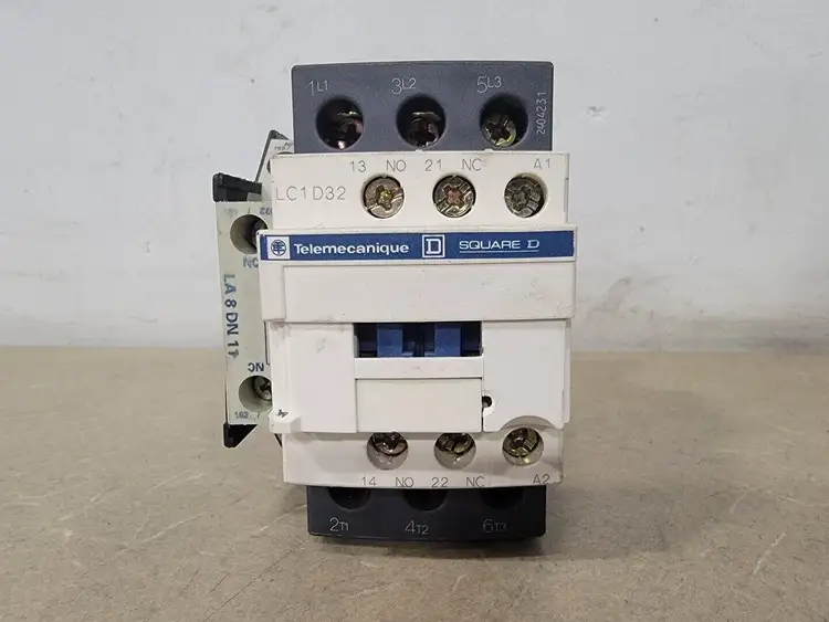 Used TELEMECANIQUE LC1D32 Switchgears British Columbia CA | Lenmark #367235