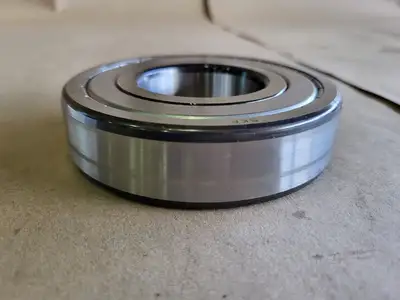 NEW SKF 6310-2Z/C3