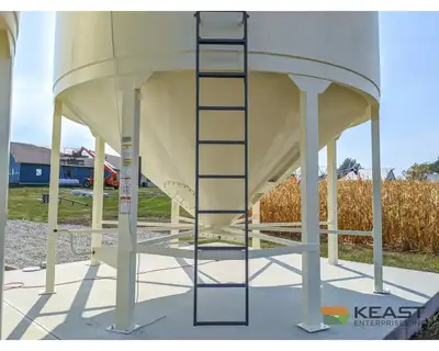 Used MERIDIAN 1630 STANDARD - 5828 BUSHELS Hopper Bottom Silos Iowa US | Keast Enterprises #1360496