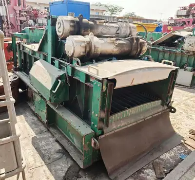 (5) Derrick FLC-514 VE Vapor Extraction Flo-Line Cleaner shale shakers.