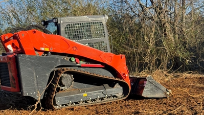 USED 2025 Kubota SVL97-3