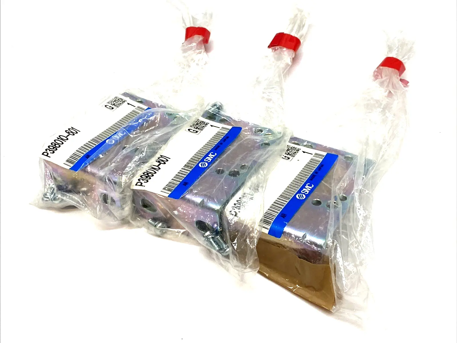 NEW SMC L-BRACKET LOT OF 3