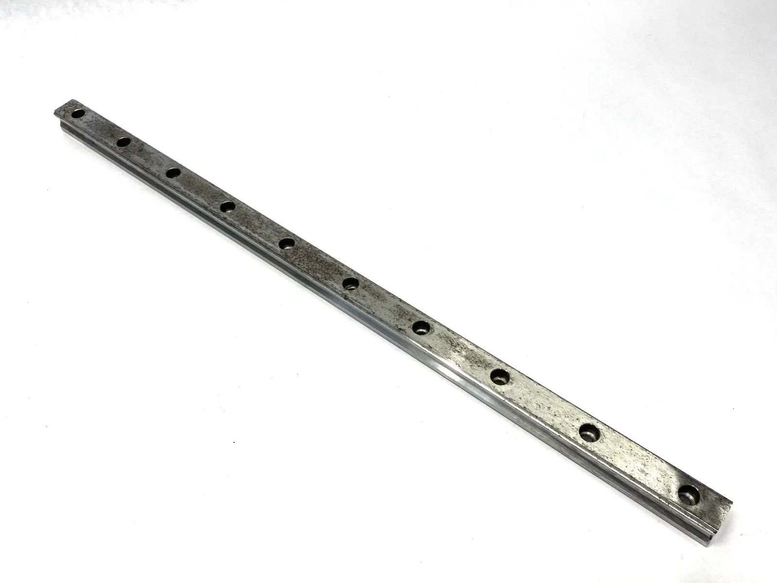 N/A | Linear Guide Rail for Bearing Blocks 580mm Length 23mm Wide 20mm Height RUSTED - Used