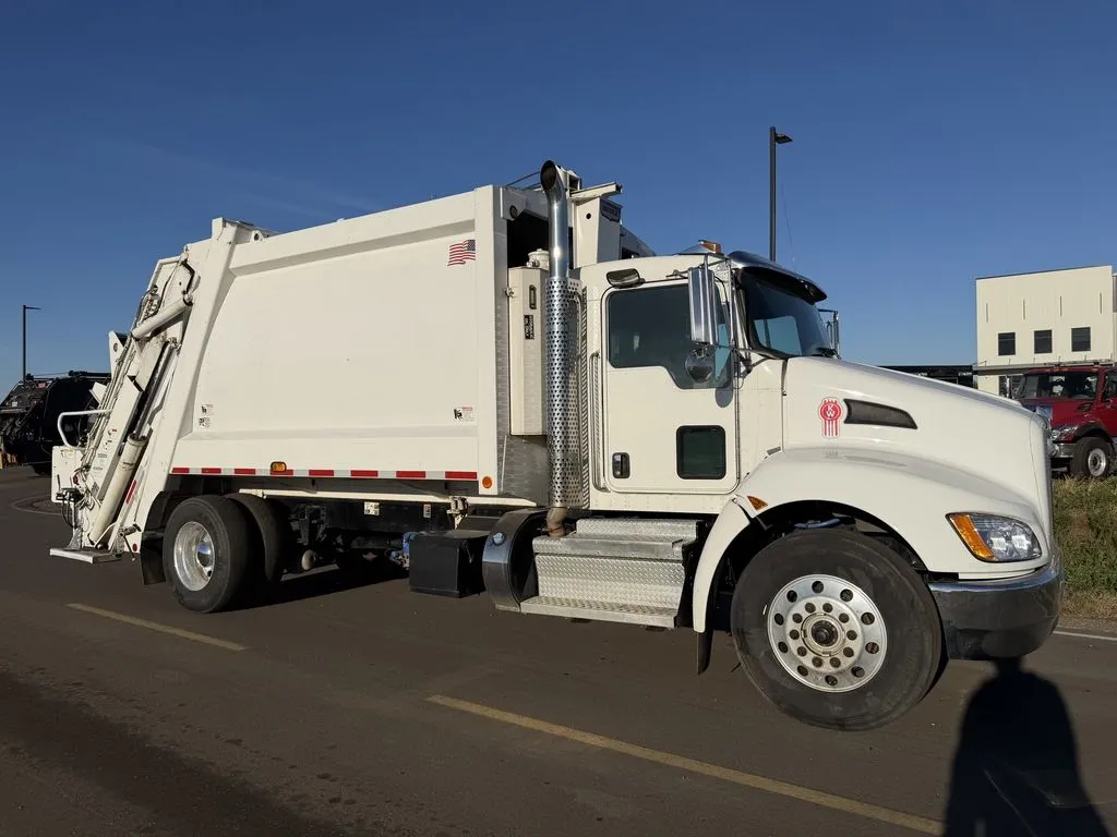 Used 2022 KENWORTH T3 PAK-MOR Garbage trucks Minnesota US | Carco Truck & Equipment #1514052