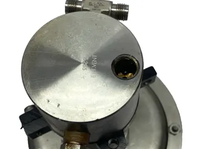 Used Tescom Venting Pressure Regulator 690 Bar 1000PSIG Parts (Hydraulics and Pneumatics) Michigan US | Maverick Industrial Sales #1395949