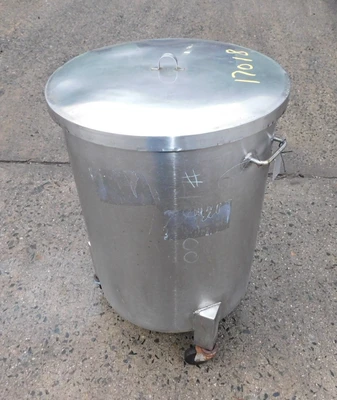 USED 25 GALLON SS TANK 25 GALLON