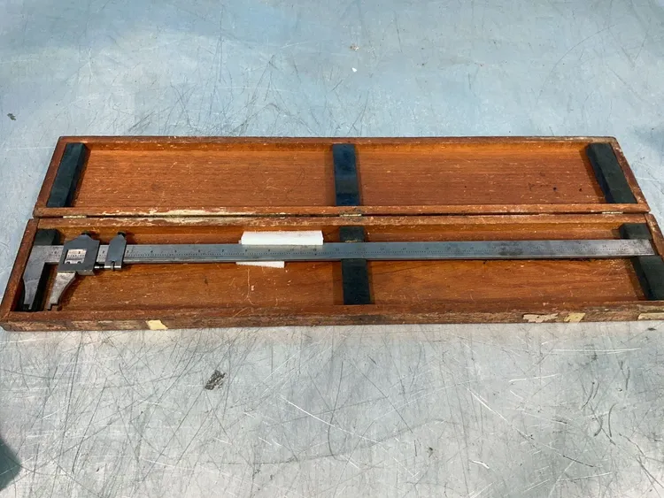 Used BROWN AND SHARPE 570 Vernier Calipers Ohio US | HGR 24 #1263284