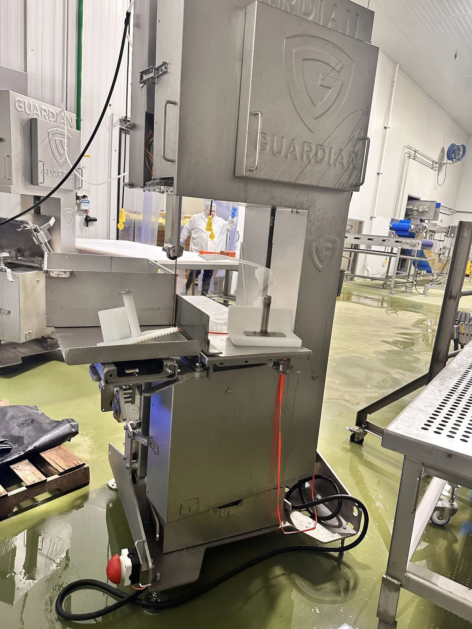 USED 2020 GUARDIAN Bandsaw