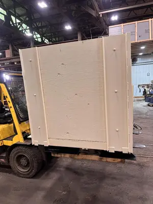 USED SOUTHWORTH LIFT TABLE