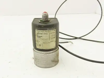 Honeywell Skinner 71315SN2GN00 Solenoid Valve 3 Way 1/4" NPT NC 120V 200PSI