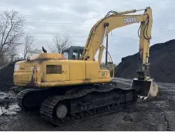 Used 2003 JOHN DEERE 270C LC Crawler Excavators Pennsylvania US | Iron Exchange Equipment Solutions #1353933