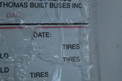 1996 INTERNATIONAL 3800 T444E BUS | Levy Recovery Group (5)