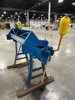 CHICAGO L-31 FINGER BREAK | Levy Recovery Group (5)