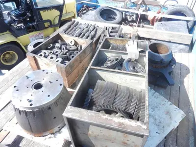 USED GOULD & EBERHARDT 72H SPUR & HELICAL GEARS