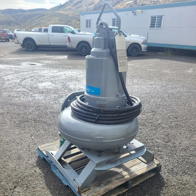 USED ITT FLYGT PUMPS 3201 (3201.180-3893)