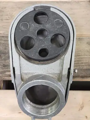 2-1/2" Threaded Type Service Entrance Cap