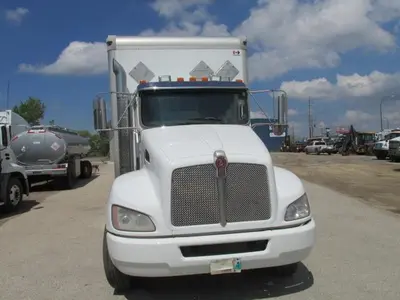 Used 2017 KENWORTH T 370 Box trucks Manitoba CA | Conquest Truck & Auto Sales #1421325