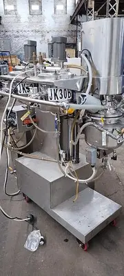Tranfu Lab Sized Vacuum Emulsifier