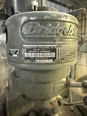 BRIDGEPORT SERIES 1 knee mills | ListingHippo (3)