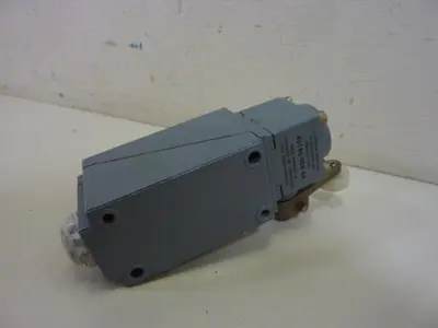 USED ALLEN BRADLEY 802T-APV SER F