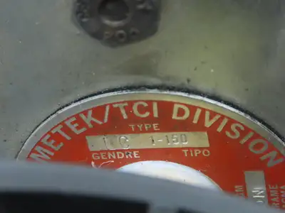 Ametek/TCI Type LC 1-150 Viton Diaphragm DC 200 Liquid Fill w/USG 200" H2O Gauge