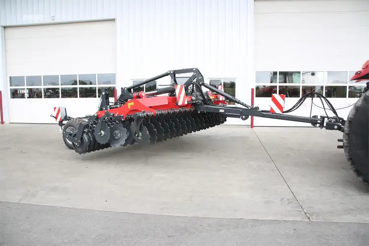 New | in-Stock 2024 METAL-FACH U710/1 Tandem Discs Pennsylvania US | Zimmerman Farm Service #1409902