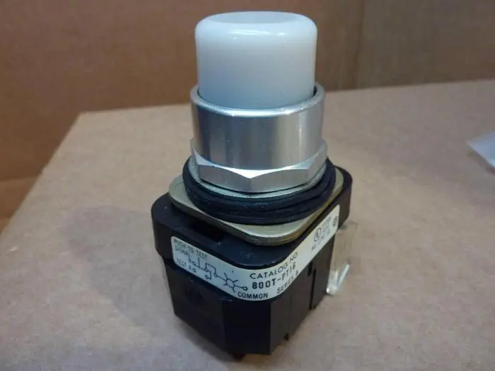 Used ALLEN BRADLEY 800T-PT16 SER B Relays & Switches Michigan US | Ideal Machinery #600779