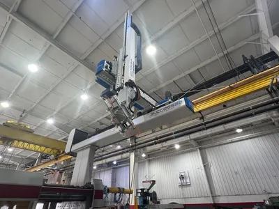 1998 VAN DORN 300HT30 Plastic Injection Mold | Universal Press & Machinery (UPM) (15)