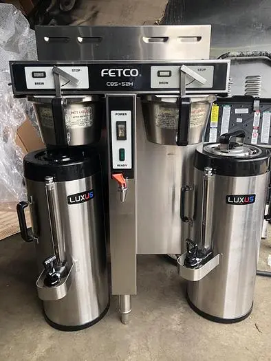1.5 GALLON BREWER FETCO CBS-52H w/ Thermal Dispensers