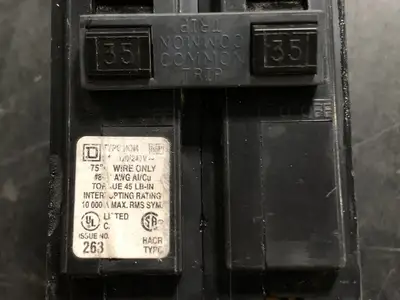 USED SQUARE D HOM235