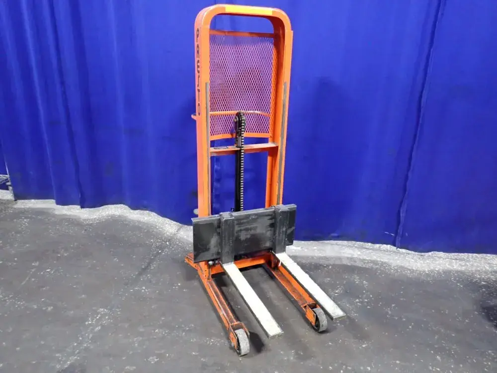USED LEE ENGINEERING COMPANY M252