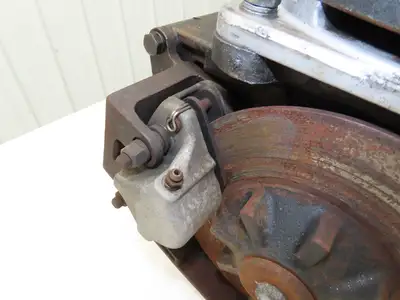 Yale 8620628 Forklift Left Front Drive Axle & Motor 5-Lug Removed From ERP035TF