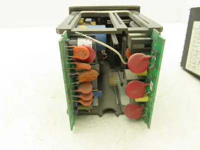 Honeywell DC300E-E-0B0-22-0000-0 UDC3000 Versa-Pro Temperature Controller Module