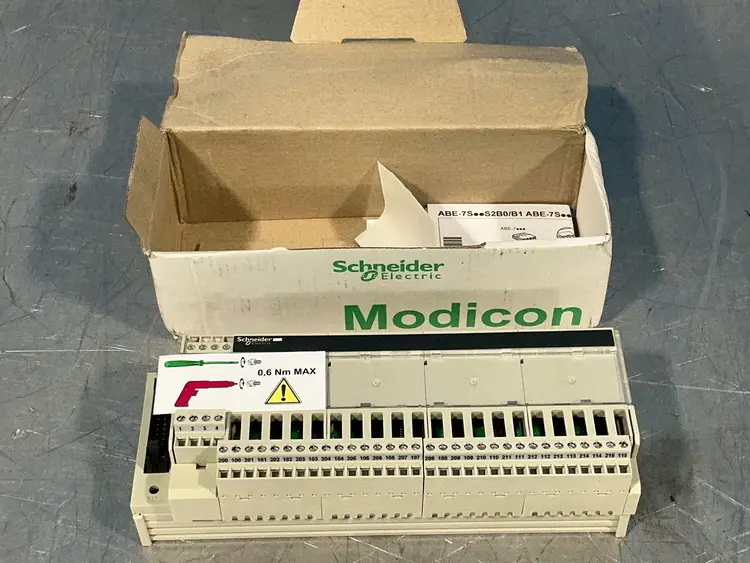 Used SCHNEIDER ELECTRIC ABE7 S16S2B0 PLC Input & Output Ohio US | HGR 24 #1406204