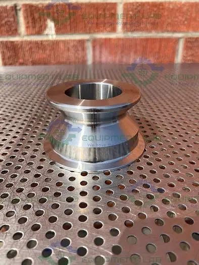 NEW CHEMGLASS TH-3123-242LPR STAINLESS STEEL 60MM POWDER PORT TO 4" SANITARY FITTING