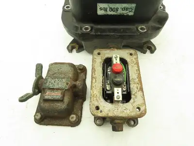 Cutler-Hammer 9586H6072A Manual Motor Starter Overload Contactor 460V 9586H6045A