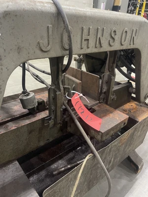 Johnson 10″ x 18″ Horizontal Bandsaw, Model J