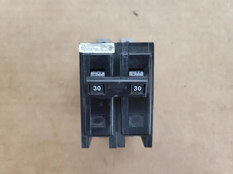 Used CUTLER-HAMMER BA230 Switchgears British Columbia CA | Lenmark #1438581